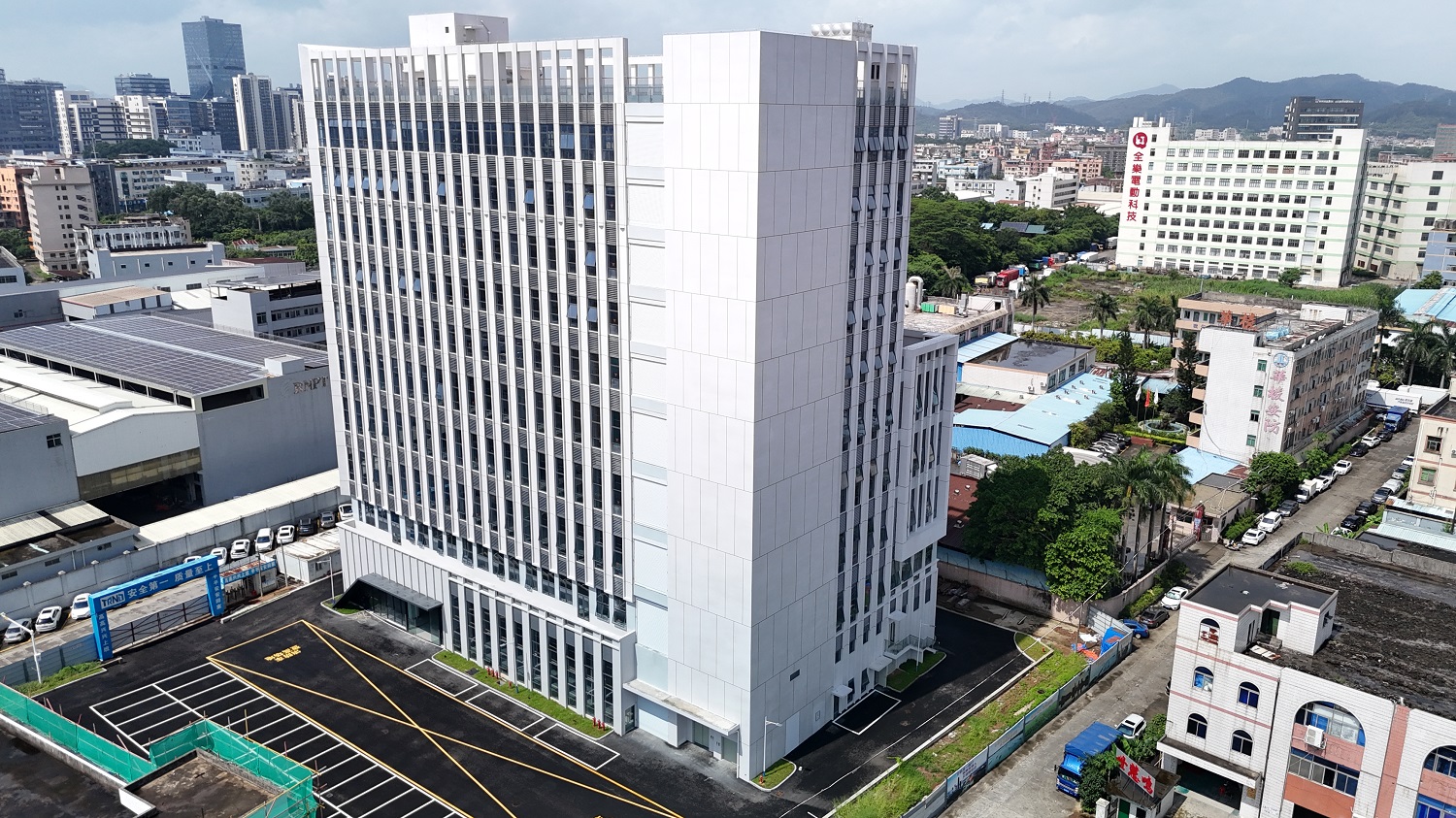 哈一代玩具总部基地厂房